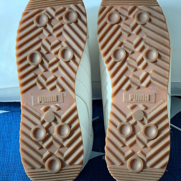 Puma Roma Ferrari shoes - Picture 6 of 11